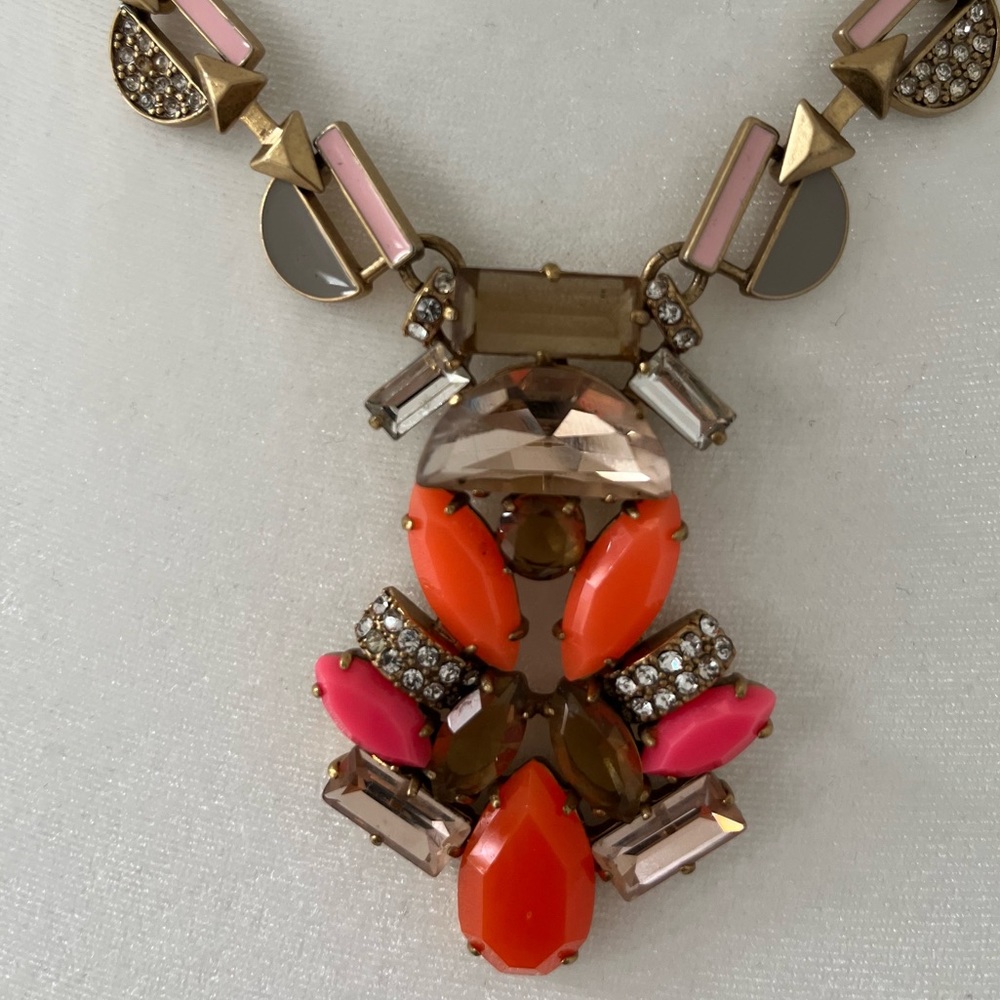 Statement Necklace - Picture 2 of 4